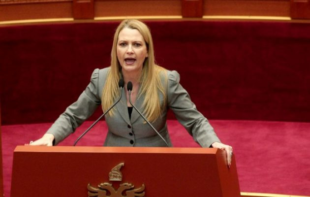 Αλβανίδα βουλευτής έβαλε φωτιά στα Σκόπια: «Δεν υπάρχει »Μακεδονία» αλλά Ιλλυρίδα»